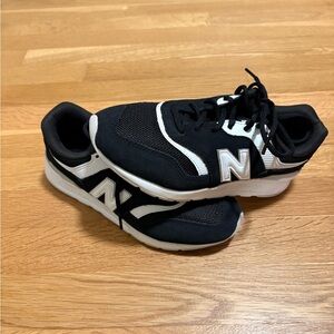 New Balance Kids Black and White Sneakers